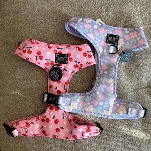 Sassy Woof dog harnesses size large (NWT)